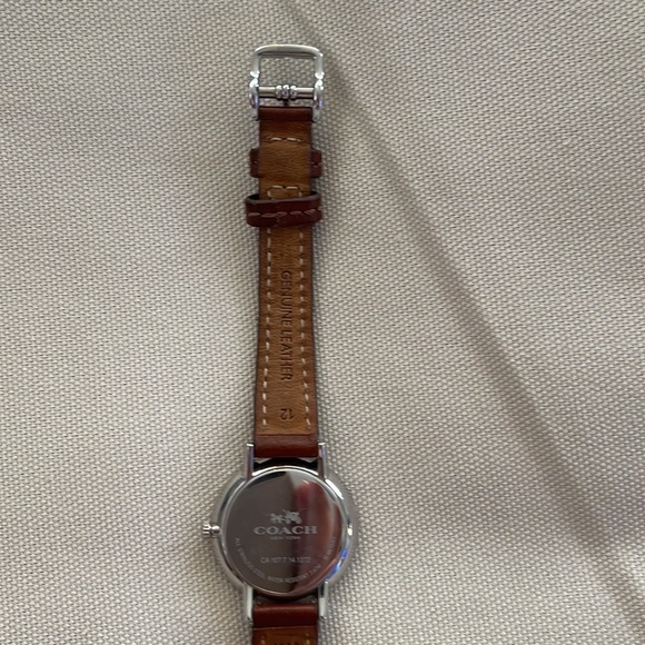 Genuine COACH Women’s Watch with genuine leather band!
